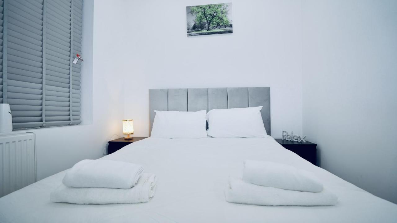 E2M Stays Lovely Apt Close To Ilford Station With Free Parking Luaran gambar