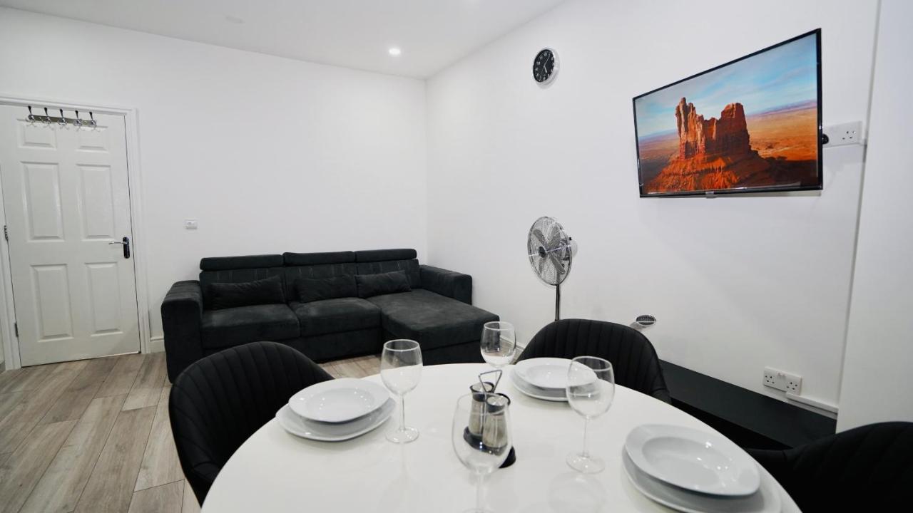 E2M Stays Lovely Apt Close To Ilford Station With Free Parking Luaran gambar